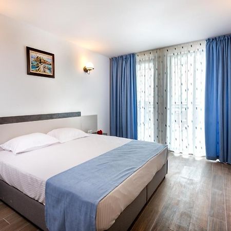Panorama Blue Family Hotel And Free Parking Несебр Экстерьер фото