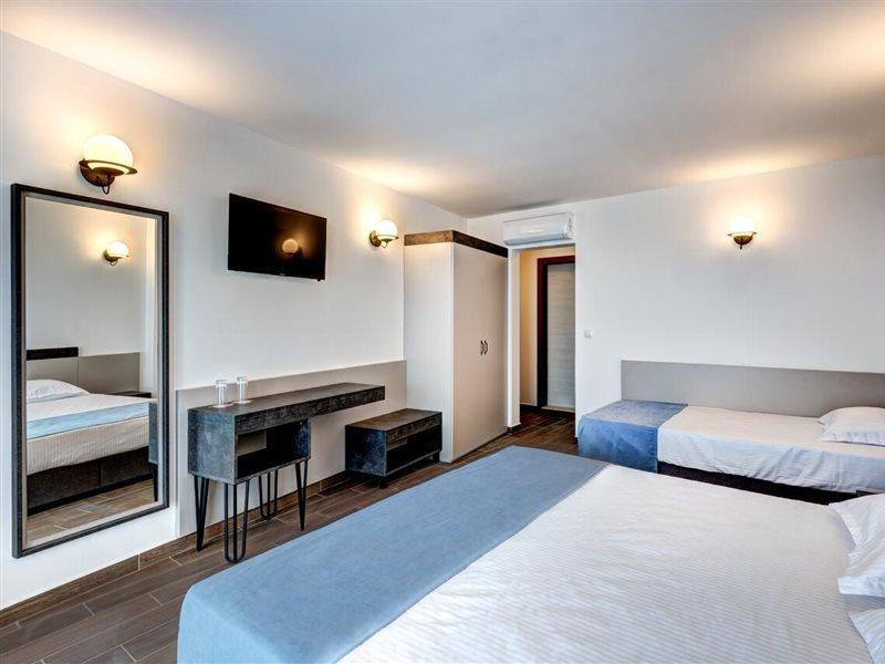 Panorama Blue Family Hotel And Free Parking Несебр Экстерьер фото