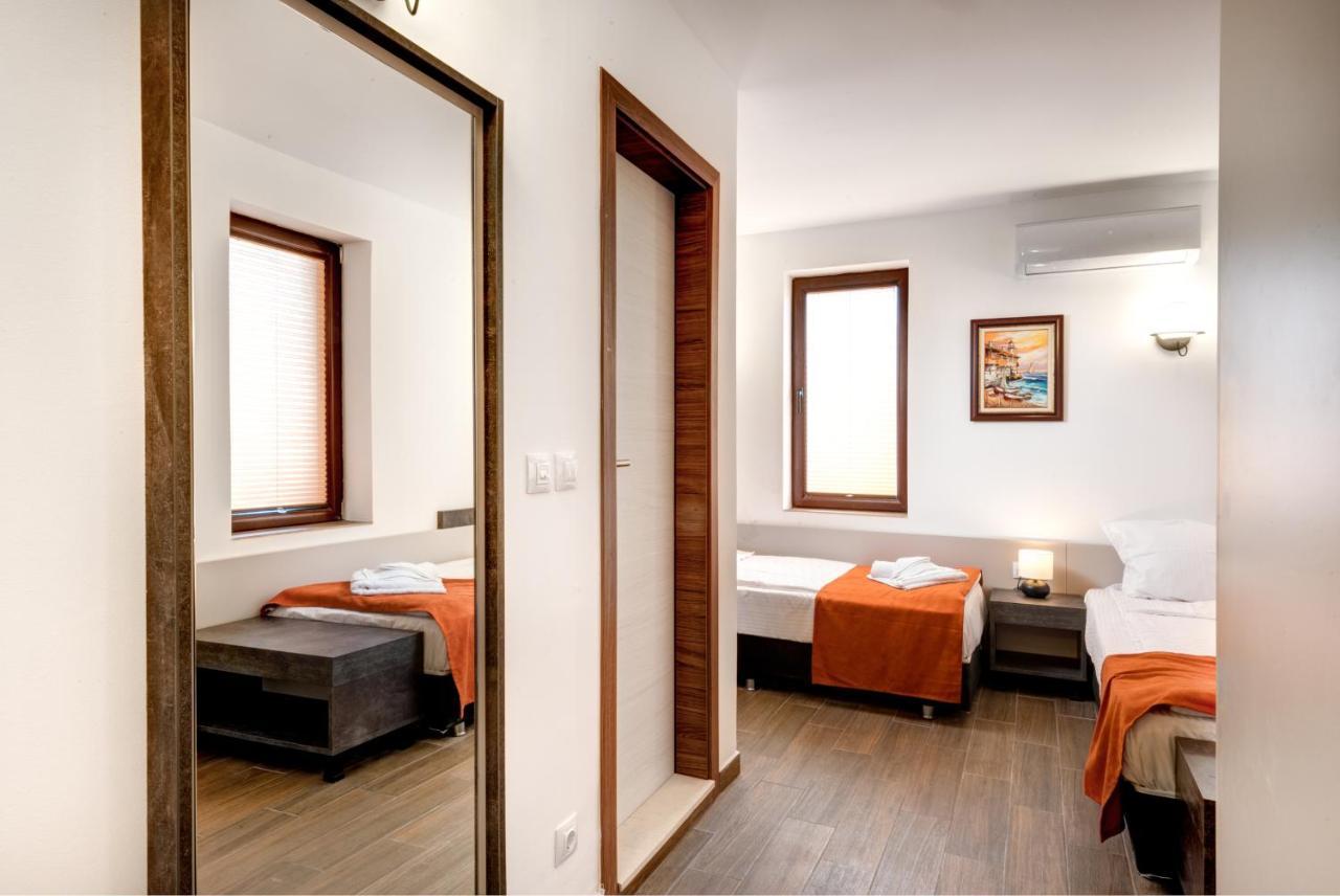 Panorama Blue Family Hotel And Free Parking Несебр Экстерьер фото